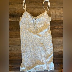 Aeropostale Floral Print Chemise in Cream and White